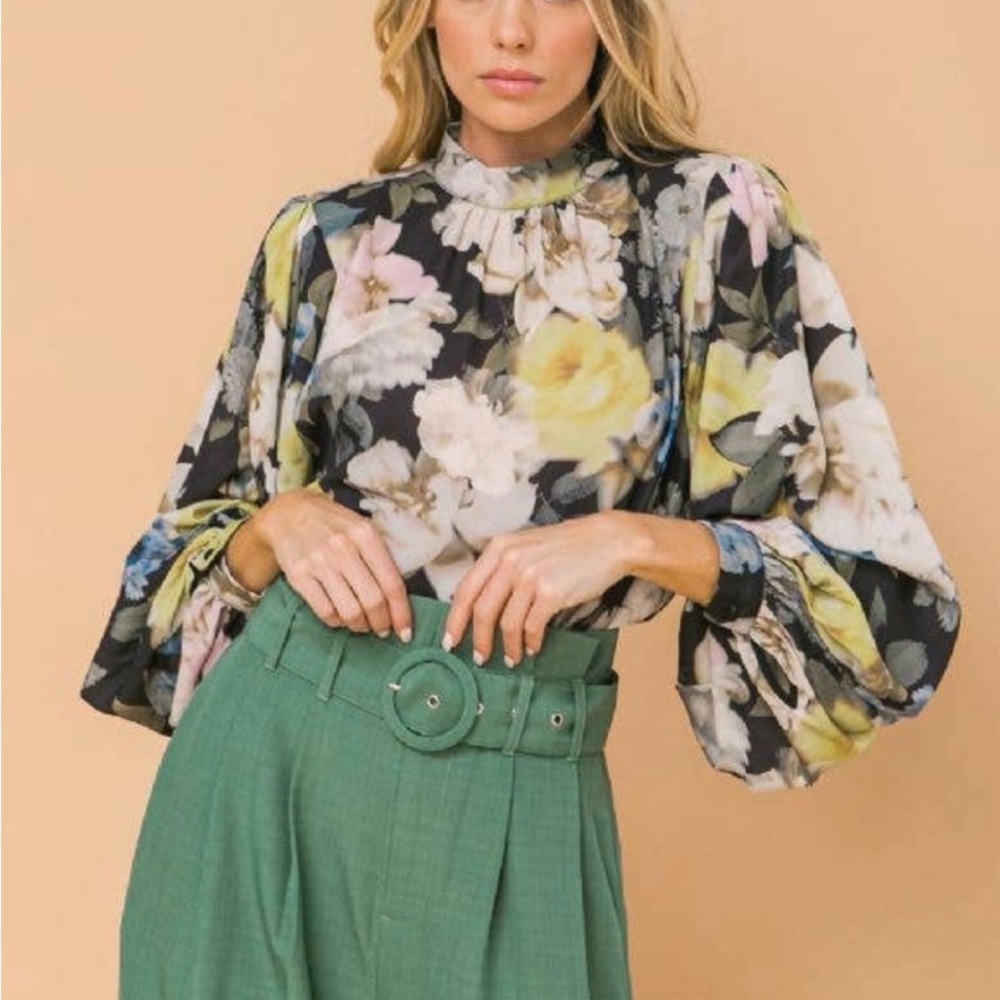 Women's Flying Tomato Floral Print Blouse, Size S
